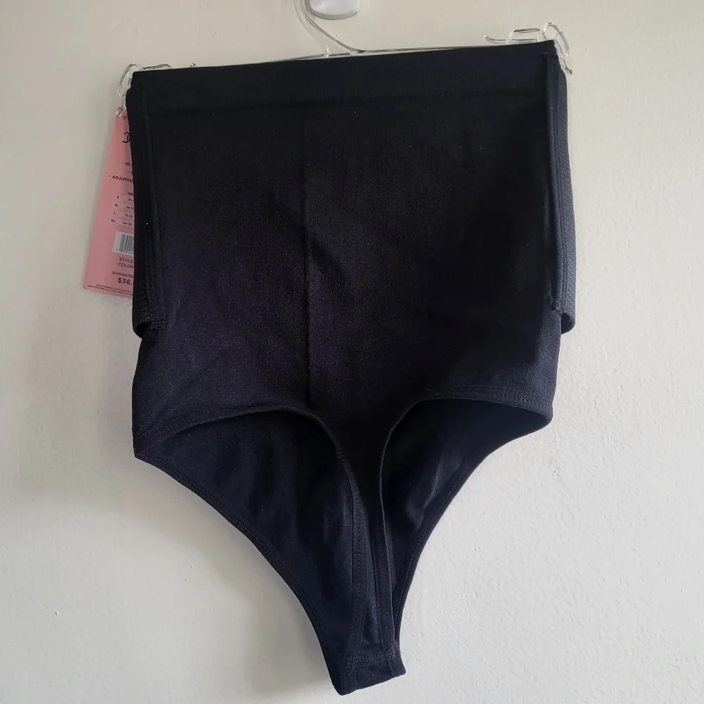 New Juicy Couture Intimates Waist Cinching Seamless Black Thong NWT Size Small